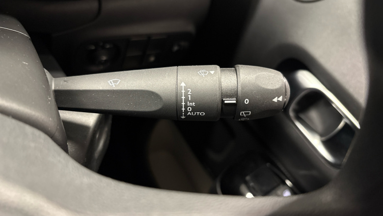 Citroen C3 1.2 PureTech 110 Plus 5dr EAT6 Petrol Hatchback